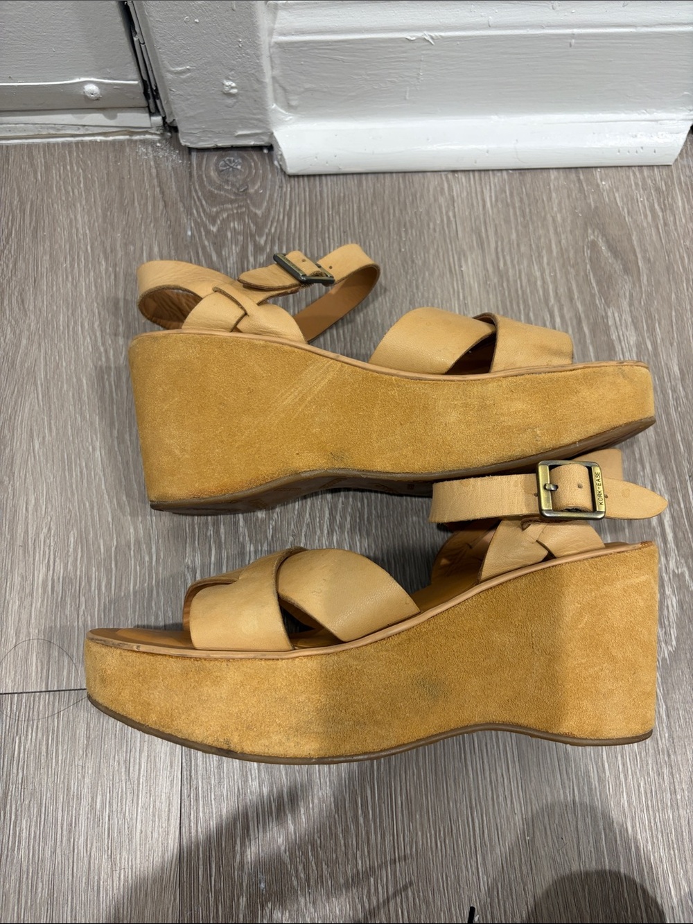 Kork-Ease Tan Crisscross Platform Wedge Sandals 8/39 leather - Picture 3 of 4